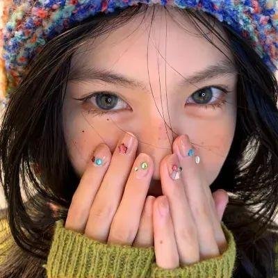 葛洛莉亚·贝尔